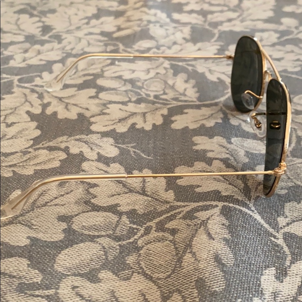 Ray-Ban Aviators - Picture 5 of 7